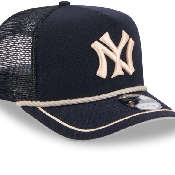 New Era NavyNew York Yankees Vintage Rope Trucker A-Frame 9 FIFTY Adjustable Hat - Picture 2 of 6